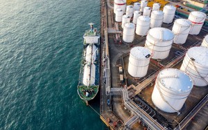 Một quốc gia than trời vì muốn mua dầu Venezuela mà chẳng ai bán: ‘Họ đem hết về Mỹ mất rồi’