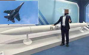 Tên lửa đối không tầm xa nhất thế giới của Trung Quốc vừa hé lộ gây "chao đảo"