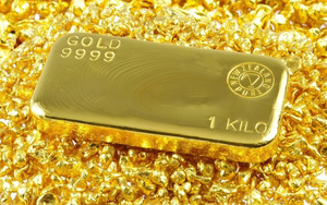 Giá vàng hôm nay 31/1: Lao dốc kinh hoàng, không biết khi nào về bờ!