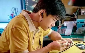 Gửi về nhà 33 triệu/tháng, người con chết lặng phát hiện sự thật về khoản tiền hơn 1,1 tỷ đồng trong suốt 3 năm