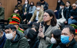 Cấp dưới khai cựu Cục trưởng Trần Việt Nga 'nói nhỏ' yêu cầu nhận tiền hối lộ