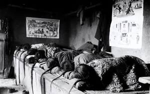 16 ảnh gây ngỡ ngàng cuối nhà Thanh: Bé gái làm con dâu từ 4 tuổi, thiếu nữ luyện võ trái ngược phim ảnh