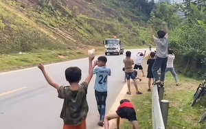 Vì sao CSGT Quảng Trị phải lên tiếng về hình ảnh này của trẻ em?