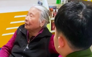 Sau cuộc gọi lạ, cụ bà 79 tuổi hốt hoảng mang sổ tiết kiệm ra ngân hàng