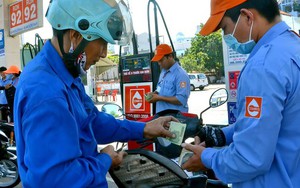 Giá xăng giảm lần thứ 5 liên tiếp