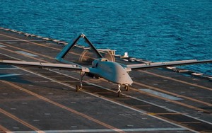 Tàu sân bay Nhật Bản 'lột xác' nhờ UAV Bayraktar TB3