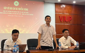 Kỳ thủ Việt Nam so tài đối thủ Trung Quốc bằng trí nhớ, không nhìn bàn cờ