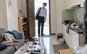 Được em đồng nghiệp xinh xắn rủ sang nhà chơi, nam thanh niên ngỡ ngàng khi bước vào trong