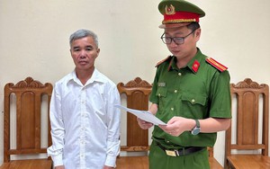 Ra quyết định khởi tố Nguyên Chủ tịch UBND xã Bạch Chí Điển SN 1960 và công chức địa chính 