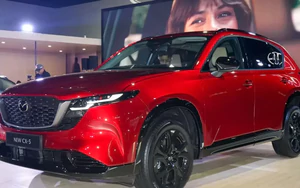 Lý do Mazda CX-5 mới không chạy theo mẫu SUV ăn khách nhất của Toyota