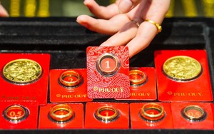 Giá vàng bạc 14/10 giằng co "kịch liệt": Phú Quý, Doji, SJC cập nhật mới nhất ra sao?