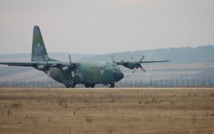 Mỹ tặng miễn phí vận tải cơ C-130H Hercules cho đối tác
