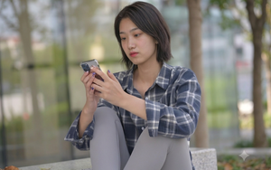 Trước kia chồng cầu xin đừng ly hôn, tôi vẫn ra đi, 2 năm sau, tôi nhắn nhầm một tin và bàng hoàng khi nhận lại lời phũ phàng