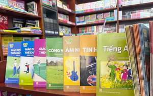 Chuẩn bị làm bộ sách giáo khoa lớp 1 đến lớp 12 mới