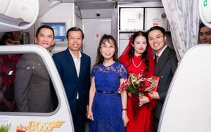 Tỷ phú Nguyễn Thị Phương Thảo xuất hiện tại lễ đưa dâu đặc biệt trên máy bay Vietjet