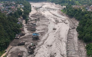 Chuyện gì xảy ra với người đàn ông Malaysia trở về sau 37 ngày trốn lũ Nepal?