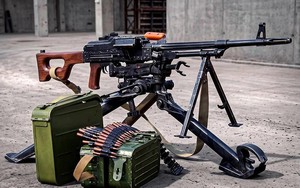 65 năm phục vụ bền bỉ của huyền thoại súng máy đa năng Kalashnikov