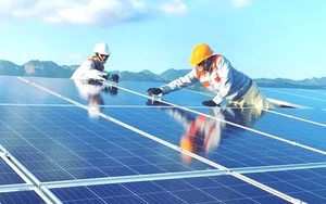 Chờ gỡ 'nút thắt' bán điện mặt trời mái nhà