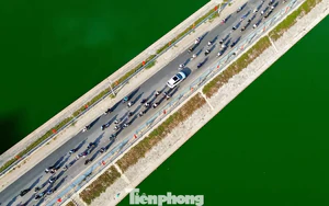 Không một bóng cây trên con đường 'độc nhất vô nhị' Hà Nội