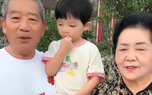 Sinh con ở tuổi 67, người mẹ nay nằm viện, con gái nhỏ mới 7 tuổi cũng phải sớm thích nghi với nhiều thiệt thòi