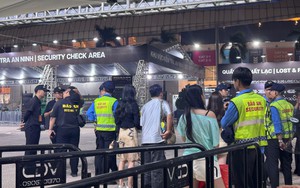 Đúng 20h38', xuất hiện nhóm người mua vé 18 triệu đồng tại concert BigBang, có người "trốn vé" vào SVĐ
