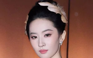 Lưu Diệc Phi lại bị chỉ trích