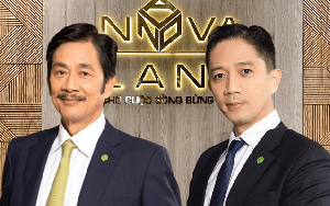 Người cha khởi nghiệp với 400 triệu đồng từ ngành thuốc thú y, gây dựng tập đoàn BĐS nghìn tỷ, con trai tốt nghiệp đại học Mỹ, từng làm ở PepsiCo, nay ngồi ghế Chủ tịch