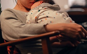 Mẹ chồng bảo tôi nghỉ việc để chăm cháu, tôi đồng ý nhưng đưa ra 3 điều kiện khiến cả nhà choáng váng