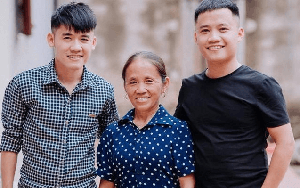 Thu nhập của con trai bà Tân Vlog