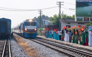 Sáng nay - 30/10, một đoàn tàu đặc biệt vừa khởi hành từ ga Hà Nội