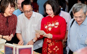Khai mạc Hội Sách Hà Nội lần thứ 11: Khi văn hóa đọc bắt tay với công nghệ