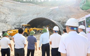 Việt Nam đang đào hầm xuyên núi dài gần 500m, thuộc dự án 24.000 tỷ đồng: Đèo Cả trực tiếp thi công, lãnh đạo tỉnh kỳ vọng hoàn thành ngay năm nay