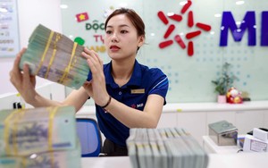 Lãi suất ngân hàng 4/10 tại Agribank, Vietcombank, BIDV, VietinBank, VPBank, MB, Techcombank, Sacombank, HDBank,...