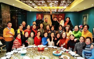 Háo hức đi họp lớp sau 20 năm, chỉ 10 phút sau tôi phải bỏ về vì 1 câu nói của lớp trưởng, thề không bao giờ đi họp lớp nữa