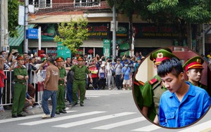 Kẻ sát hại 3 mẹ con ở Đồng Nai được dẫn giải khỏi tòa sau khi lĩnh án tử hình, hàng trăm người tập trung 2 bên đường theo dõi