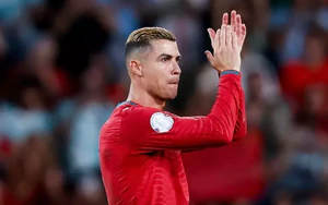 Ronaldo tố cáo HLV nuốt lời, tuyên bố 'không bao giờ bỏ đội tuyển Bồ Đào Nha'