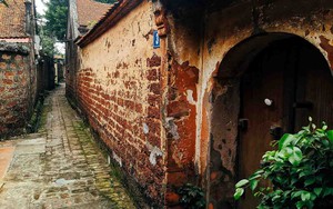 Ngôi làng có gần 1000 ngôi nhà được xây bằng loại đá xù xì cùng bùn đất, có căn từng được trả giá tiền tỷ: Cách trung tâm Hà Nội chỉ 45km, được kỳ vọng trở thành “làng du lịch tốt nhất thế giới”