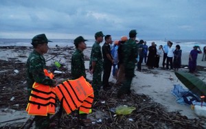Tặng bằng khen cho nam thanh niên dũng cảm cứu sống 4 học sinh ở Quảng Trị