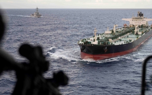 Lực lượng Mỹ đổ bộ lên tàu chở dầu liên quan Nga và Venezuela