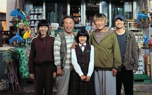 Cách tôi dạy con tiêu tiền mừng tuổi Tết: 10 năm sau ngẫm lại, tôi đã đúng khi không lấy hết những gì thuộc về con