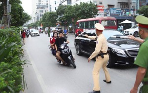 Đi xe máy ngày Tết: 10 lỗi dễ vi phạm nhưng mức phạt rất 'sốc', hàng chục triệu tài xế cần chú ý