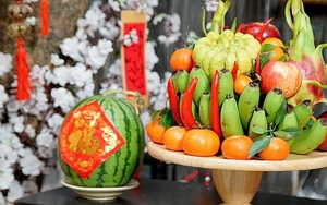 Mâm ngũ quả ngày Tết đừng chỉ chọn đẹp: Có 1 chi tiết nhỏ đặt sai dễ bị cho là “lệch lộc”