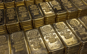 Giá vàng lại bật tăng sau báo cáo lạm phát Mỹ: Kỳ vọng Fed cắt giảm lãi suất thúc đẩy kim loại quý