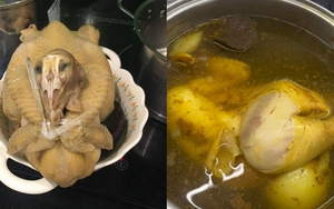 “Kiếp nạn” luộc gà cúng Giao thừa: Đầu cánh đảo lộn, da thì toác, còn cứu nổi không?