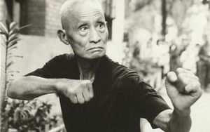 Huyền thoại võ lâm Trung Quốc thông thạo văn chương, dùng chưởng pháp cứu người