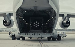 Mỹ lần đầu vận chuyển lò phản ứng hạt nhân di động bằng máy bay C-17