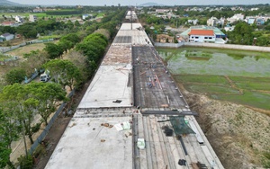 Diện mạo tuyến đường 13.900 tỷ đồng nối cao tốc ở TP.HCM sau 1 năm thi công