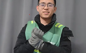 Phát hiện 1 thạc sĩ “gác bằng” đi làm công nhân vệ sinh, nhận lương 11 triệu đồng/tháng