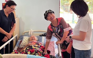 Nữ nghệ sĩ 98 tuổi gặp tai nạn nằm liệt giường: Vẫn ca hát, yêu đời