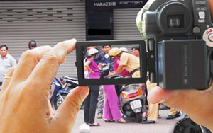 Tin đồn 'đề xuất phạt 5 triệu đồng người tự ý quay CSGT làm việc' là bịa đặt